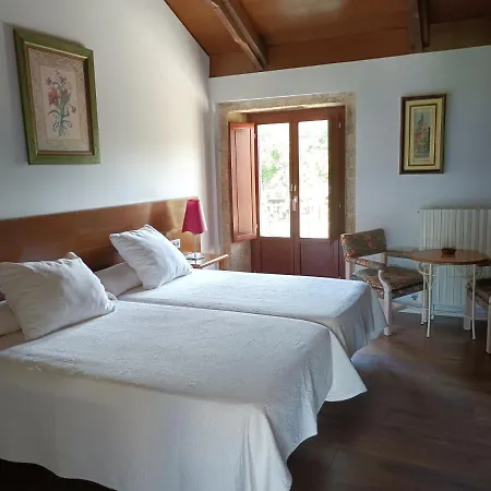Casa Capelas 2*