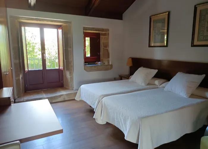 Casa Capelas 2*
