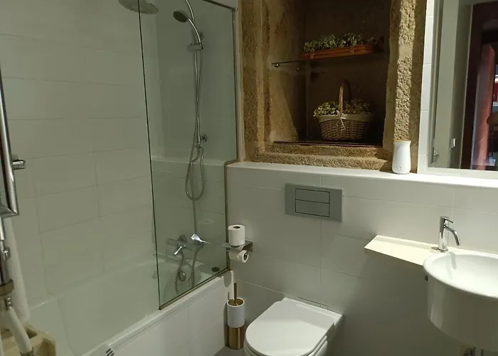 Casa Capelas 2*
