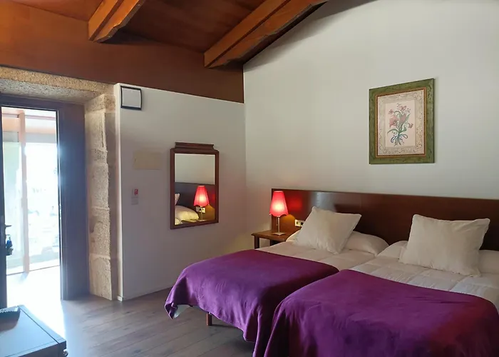 Casa Capelas Hotel 2*