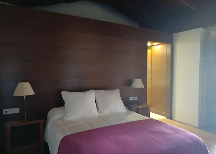 Casa Capelas 2*